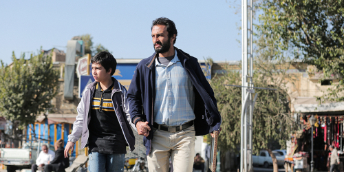 A-hero-movie-review-amir-jadidi-saleh-karimai