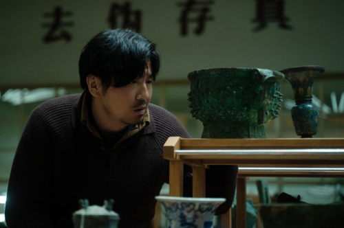 Schemes-in-antiques-movie-review-lei-jiayin