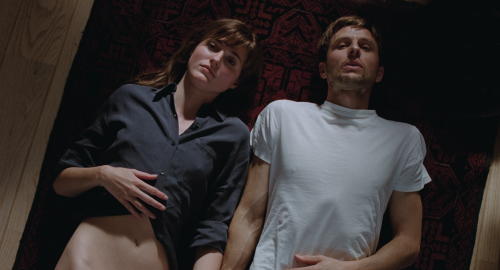 The-worst-person-in-the-world-movie-review-renate-reinsve-anders-danielsen-lie