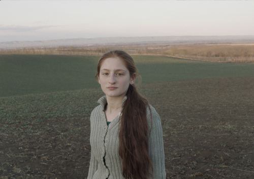 The-cage-is-looking-for-a-bird-kletka-ishet-ptitsu-movie-review-khadizha-bataeva